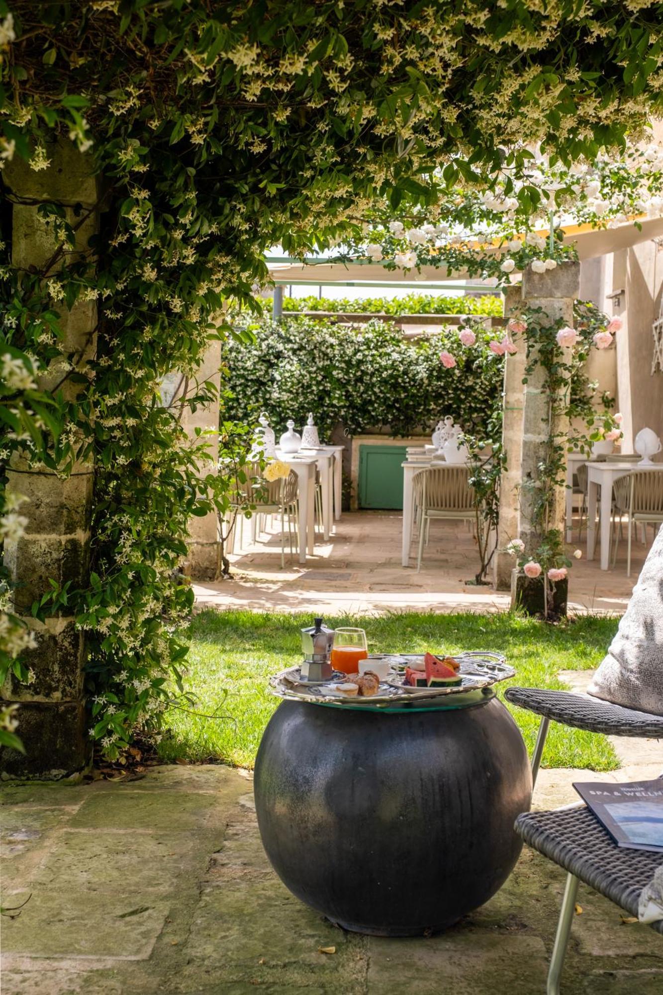 Palazzo Ducale Venturi - Luxury Hotel & Wellness Minervino di Lecce Kültér fotó